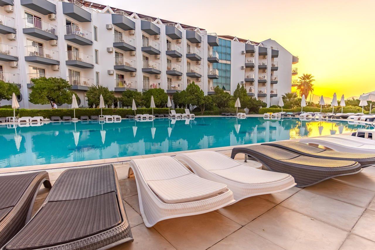 Luna Beach Deluxe Hotel Мармарис Экстерьер фото