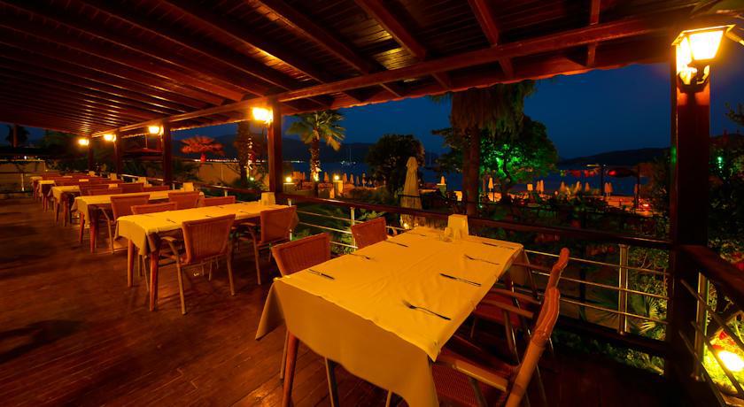 Luna Beach Deluxe Hotel Мармарис Экстерьер фото